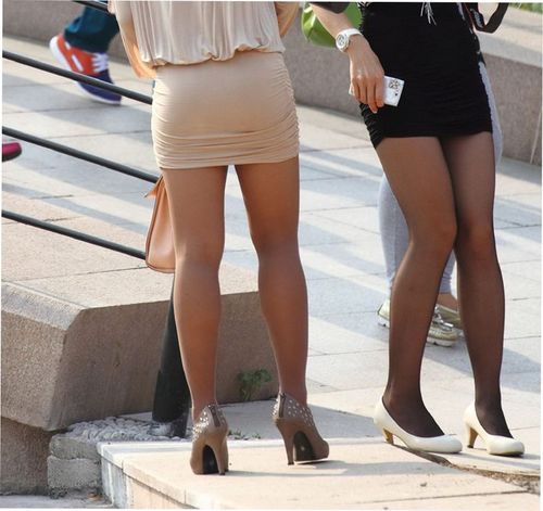 絲襪與毛圈襪的較量 誰更嬌俏可愛？